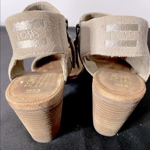 TOMS Sandals